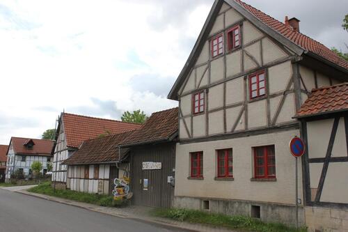 Foto - 16 Zimmer Bauernhaus, Landhaus zum Kaufen in Ebeleben