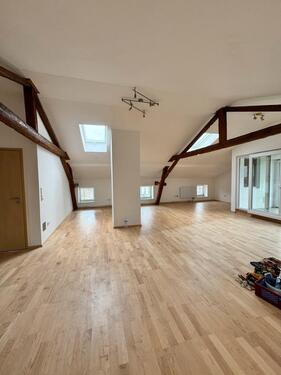 Foto - Helle 4- Zimmer Wohnung mit Wintergarten und Balkon