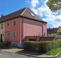 Reihenendhaus mit 6 Zimmern, Küche, Bad, Terrasse, Garage, Garten - Weimar