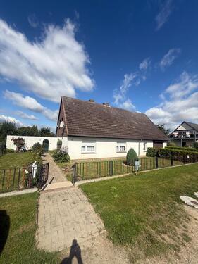 Foto - Haus in Mestlin mit großem Grundstück + AckerWiesenfläche