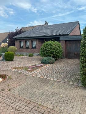 Foto - Einfamilienhaus mit Garage in ruhiger zentraler Lage in Stolberg