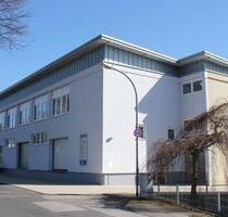 42 qm Lagerfläche mit 32 qm Bürofläche in Remscheid Lennep