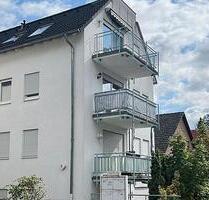 Helle 2-Zimmer-Wohnung mit Balkon in ruhiger Lage - Kelsterbach