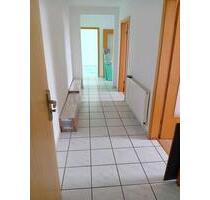 4 Zimmer Dachgeschoss Wohnung _ ab sofort verfügbar - Köln Mülheim