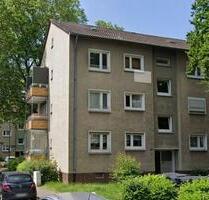 Umzug gefällig? 3,5 Zimmerwohnung mit Balkon (wird vor Einzug modernisiert) - Frankfurt am Main Unterliederbach