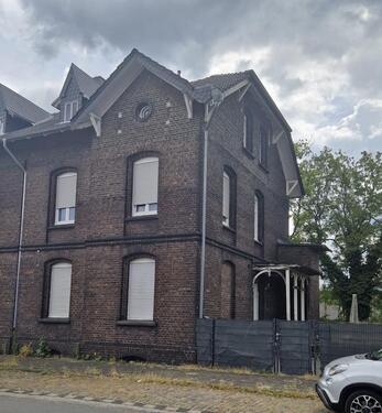 Foto - Kernsaniertes Zwei Familienhaus