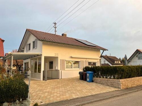 Foto - Stilvolles, gemütliches Einfamilienhaus zur Vermietung