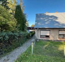 Sanierungsbedürftige 200m2 Haushälfte mit 5000m2 Grundstück - Sundhagen