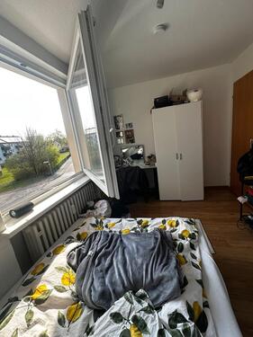 Foto - Helles WG-Zimmer in Grone - 375,00&nbsp;EUR Kaltmiete, ca.&nbsp; 10,00&nbsp;m&sup2;