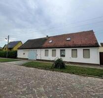 Einfamilienhaus mit viel Platz für Handwerk Tiere und Natur - Annaburg