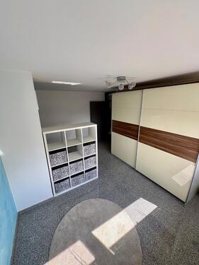 Foto - Helles modernes WG-Zimmer zu vermieten
