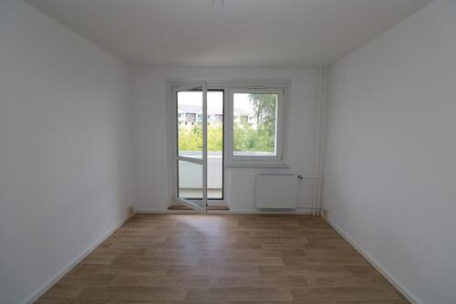 Foto - Für den kleinen Geldbeutel...günstige 2-RW mit Wanne u. Balkon!!!