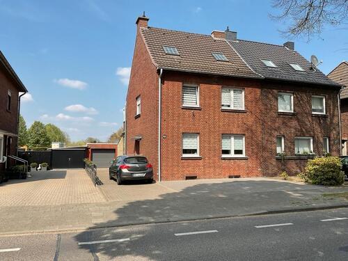 Foto - Gemütliche Doppelhaushälfte in Jüchen –Hochneukirch