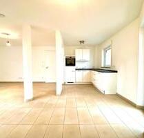 2 Zimmer Wohnung Balkone barrierefrei bahnhofsnah Nähe Regensburg - Maxhütte-Haidhof