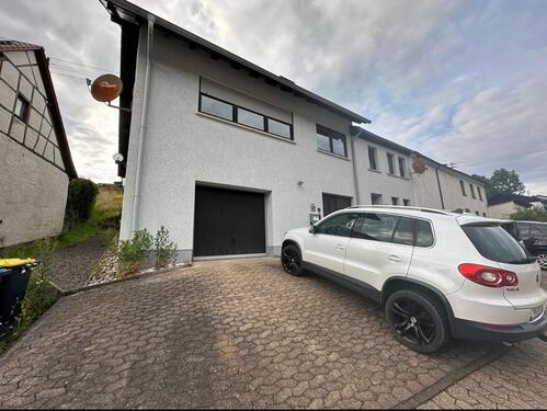 Foto - 2 ZKB Wohnung Dachgeschoss - inkl. Parkplatz - sofort Frei