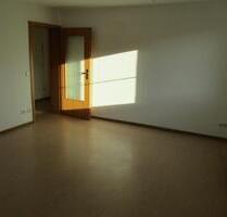 2-Raum-Wohnung im Grünen, 51,10 m² Wohnfläche – Keller – Dachboden – PKW-Stellplatz - Grünhainichen