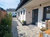 Foto - Modernes Zweifamilienhaus mit vermieteter Einliegerwohnung