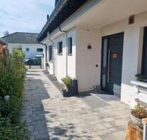 Modernes Zweifamilienhaus mit vermieteter Einliegerwohnung - Meckenheim