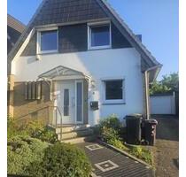 Gepflegte DHH - 435.000,00&nbsp;EUR Kaufpreis, ca.&nbsp; 110,00&nbsp;m&sup2; in Weyhe (PLZ: 28844)