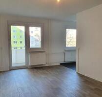 Ab 20.12.2025***Frisch renovierte 2-Zimmer-Wohnung mit Duschbad und Balkon! - Leipzig Lausen-Grünau