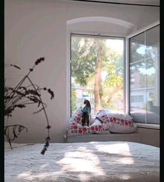 Foto - Sanierte Altbauwohnung, 4 Zimmer mit EBK, Badewanne, FBH