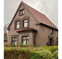 Ein- bzw. Zweifamilienhaus in begehrter Lage von Jever