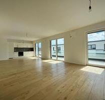 Penthousewohnung mit vier Zimmern, Küche, Balkon und Stellplatz in Mainz-Kastel - Wiesbaden