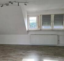 68 m² Dachgeschosswohnung zu vermieten in Bad Berleburg Aue