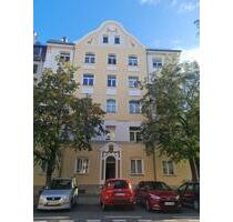 Stilvolle 2,5-Zimmer-Wohnung im charmanten Altbau in Hummelstein - Nürnberg Hasenbuck
