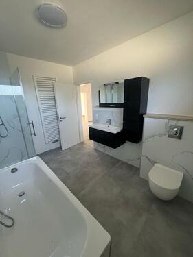 Foto - Moderne sonnige 4-Zi-Wohnung ab sofort in Cham zu vermieten