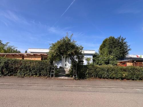 Foto - Einfamilienhaus von privat mit großem Garten, Garage, Hobbyraum