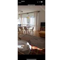 5 Zimmer Wohnung - 1.100,00 EUR Kaltmiete, ca.  130,00 m² in Langenzenn (PLZ: 90579)