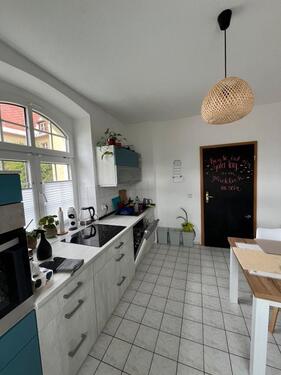 Foto - Vollmöblierte 2-Zimmer-Wohnung mit LAMINAT, großer Küche und schönem Badezimmer zu vermieten!