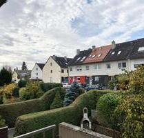 HEGERICH: Stilvolles Reiheneckhaus mit Garten in ruhiger Bestlage von Zirndorf