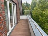 Foto - Schöne, bezugsfreie Dachgeschosswohnung mit Fahrstuhl: 3 ZKB mit Balkon und EBK!