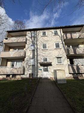 Foto - Bei VIVAWEST die Sonnenstrahlen auf dem eigenen Balkon genießen.