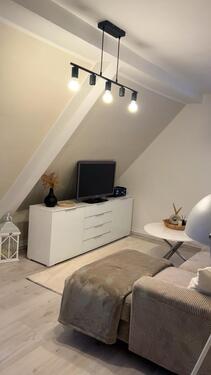 Foto - 2-Zimmer-Dachgeschosswohnung in zentraler Lage zum 01.06.2026