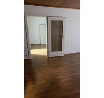 Schöne 2 Zimmer Wohnung mit 56qm zu Vermieten - Ludwigshafen am Rhein