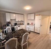 2 Zimmer Wohnung zu vermieten mit PrivatParkplatz - Pforzheim Weststadt