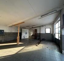 Halle Lager - 390,00&nbsp;EUR Kaltmiete, in Parsberg (PLZ: 92331)