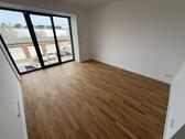 Foto - Wohnen mit Charakter: Stilvolle 2-Zimmer-Denkmalwohnung mit Balkon, Parkett, modernem Bad, SP