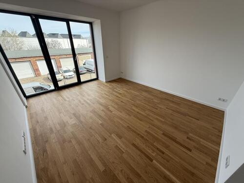 Foto - Wohnen mit Charakter: Stilvolle 2-Zimmer-Denkmalwohnung mit Balkon, Parkett, modernem Bad, SP