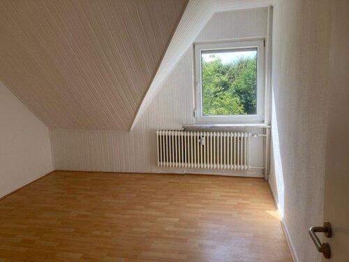 Foto - 2 Zimmer Dachgeschoßwohnung zur Miete in Mülheim an der Ruhr
