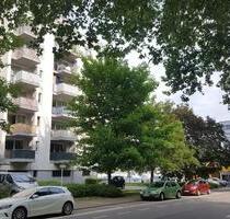 Kapitalanlage Top-Lage Saarbrücken: 1-ZKB mit Balkon, TG-Stellpl.