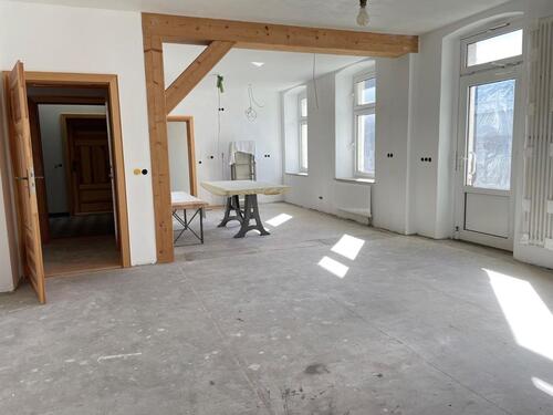 Foto - Zu verkaufen: Mehrfamilienhaus mit Gewerbeeinheit,Garten, P Platz