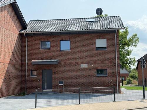 Foto - 'Schöner Wohnen' - Erstbezug eines neuen EFH mit Solar, Speicher