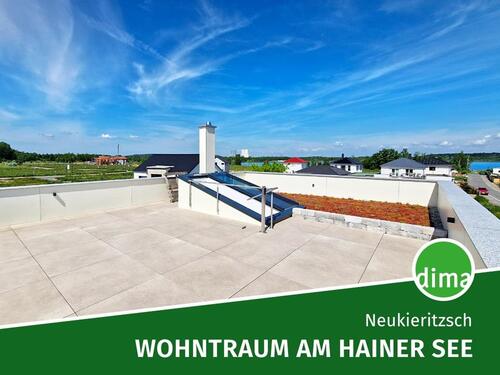 Foto - ERSTBEZUG mit Seeblick, Einbauküche, privater Dachterrasse, Tageslichtbad, Garage, PV-Anlage usw.
