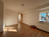Foto - Frisch renovierte 2-Zimmer-Wohnung mit Einbauküche in GS-Hahndorf