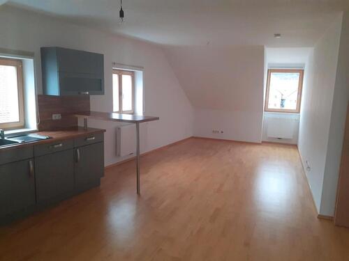 Foto - 2 Zimmer Dachgeschoßwohnung zur Miete in Pemfling