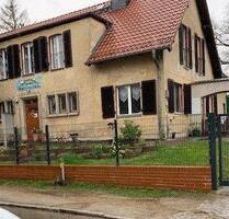 Freistehende Architektenvilla auf großem Grundstück - Kleinmachnow